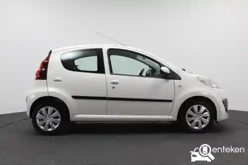 Peugeot 107 1.0 68 2013