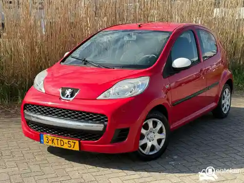 Peugeot 107 1.0 70 2012