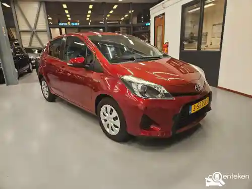 Toyota Yaris 1.5 Hybrid 2013