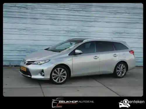 Toyota Auris Touring Sports 1.8 Hybrid 2013