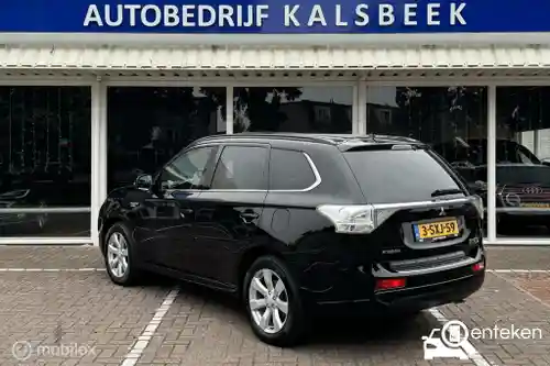 Mitsubishi Outlander 2.0 Plug-In Hybrid 2013