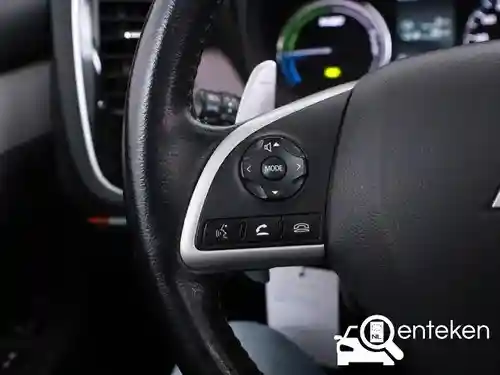 Mitsubishi Outlander 2.0 Plug-In Hybrid 2013