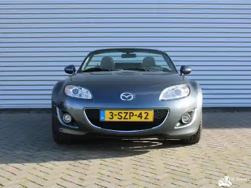 Mazda MX-5 Roadster-Coupe 1.8 2013