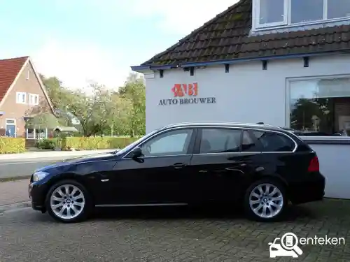 BMW 318d Touring 2012