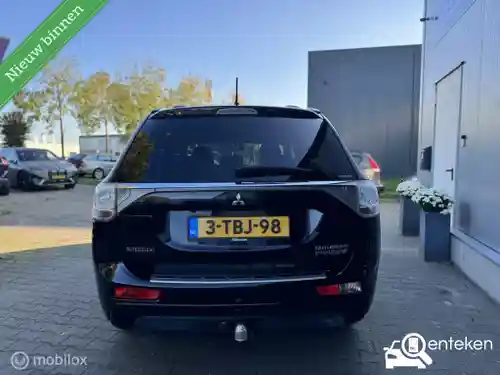 Mitsubishi Outlander 2.0 Plug-In Hybrid 2013