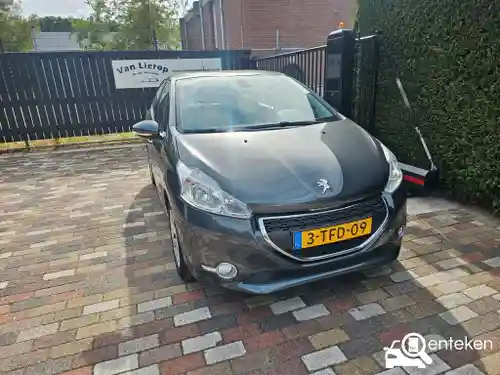 Peugeot 208 1.2 PureTech 82 2014