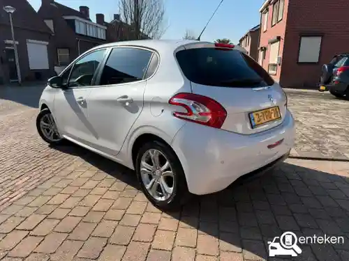 Peugeot 208 1.2 PureTech 82 2014