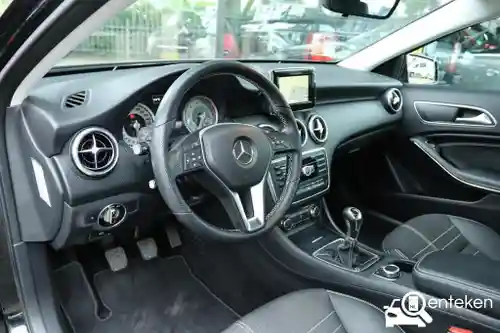 Mercedes-Benz A 180 2014