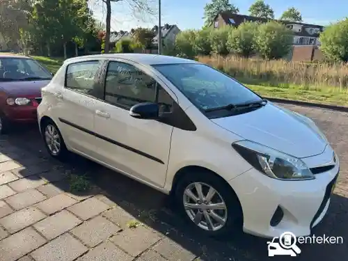 Toyota Yaris 1.5 Hybrid 2012