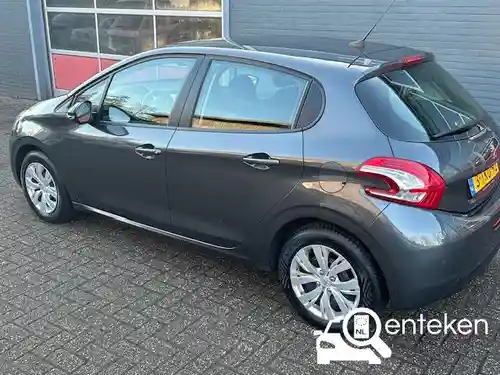Peugeot 208 1.2 PureTech 82 2014