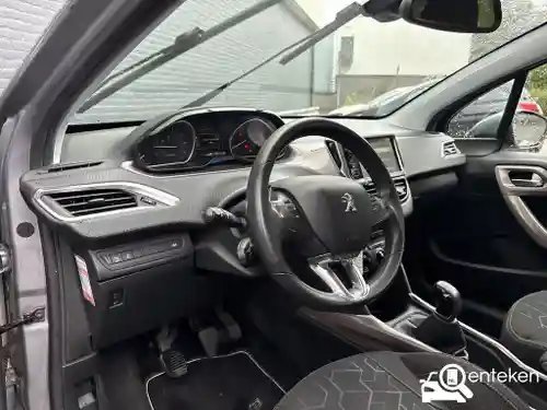 Peugeot 2008 PureTech 82 2013