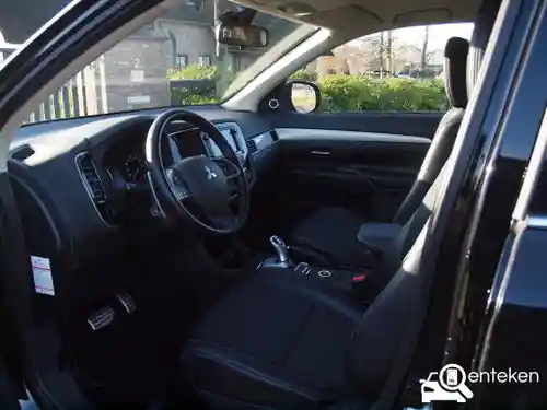 Mitsubishi Outlander 2.0 Plug-In Hybrid 2014