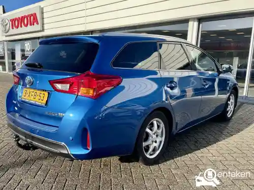 Toyota Auris Touring Sports 1.8 Hybrid 2014