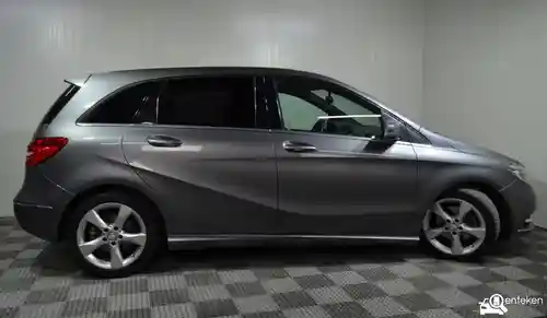 Mercedes-Benz B 180 2014
