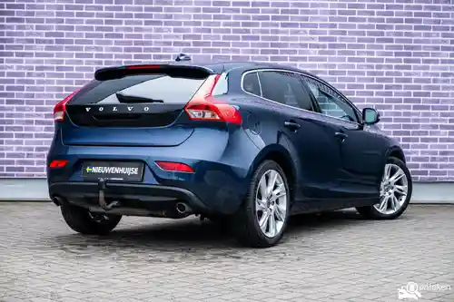Volvo V40 T3 2014
