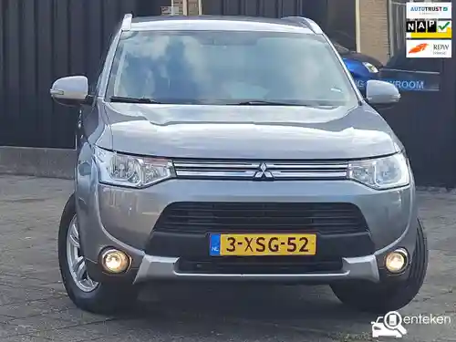 Mitsubishi Outlander 2.0 Plug-In Hybrid 2014