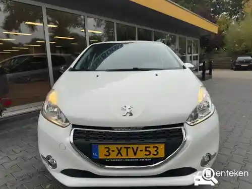 Peugeot 208 1.2 PureTech 82 2014