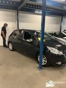 Peugeot 208 1.2 PureTech 82 2015