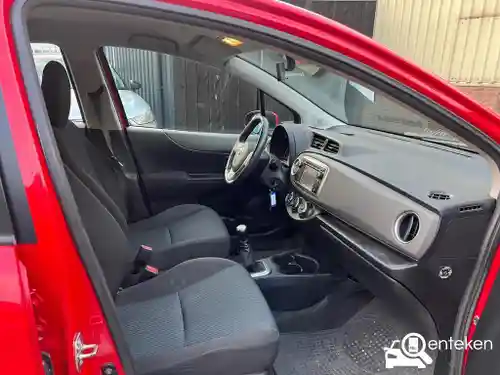Toyota Yaris 1.0 2012