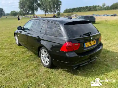 BMW 318i Touring 2009