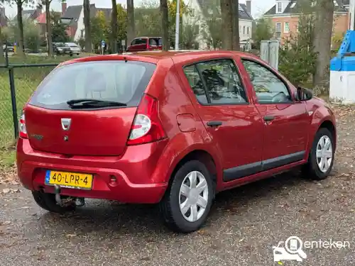 Dacia Sandero 1.6 2010