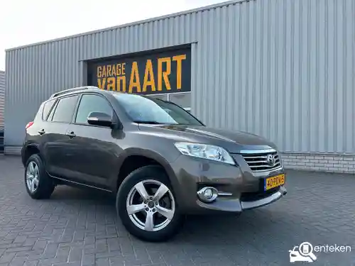 Toyota RAV4 2.0 2011