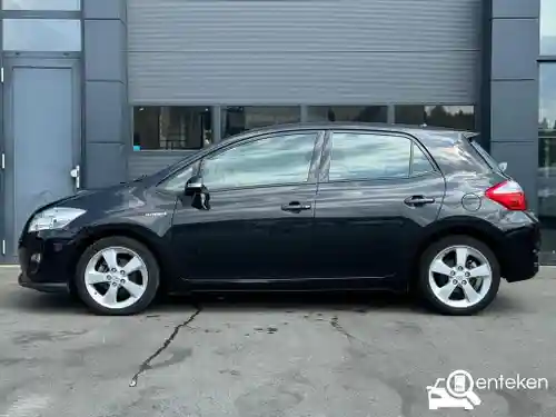 Toyota Auris 1.8 Hybrid 2011