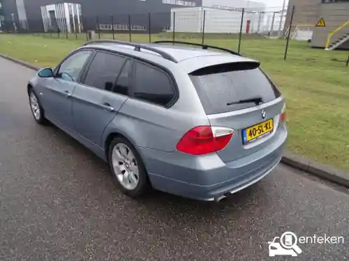 BMW 320i Touring 2006