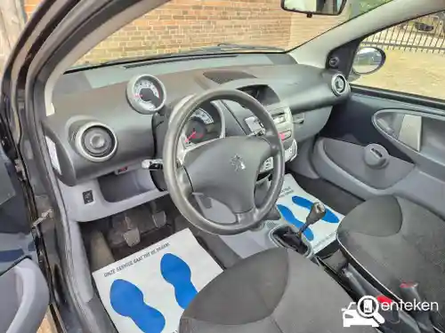 Peugeot 107 1.0 70 2012