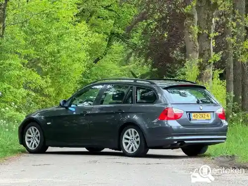 BMW 320i Touring 2006