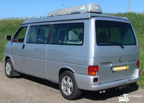 Volkswagen  2002