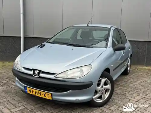 Peugeot 206 75 2001