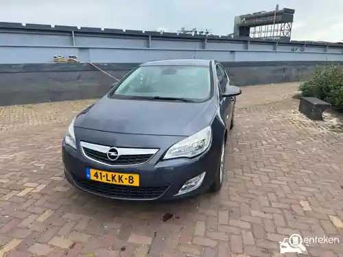 Opel Astra 1.6 2010
