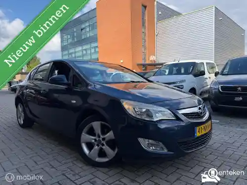 Opel Astra 1.6 2010