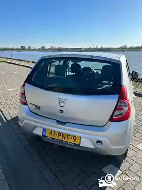 Dacia Sandero 1.2 16V 75 2011
