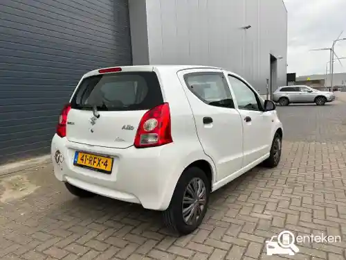 Suzuki Alto 1.0 2011