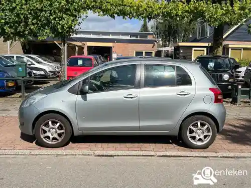 Toyota Yaris 1.3 2006
