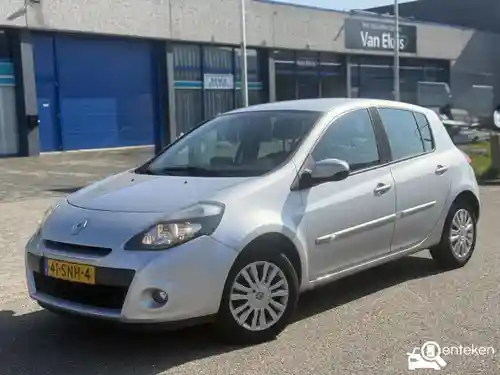 Renault Clio TCe 100 2011