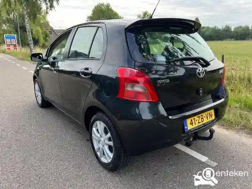 Toyota Yaris 1.3 2008