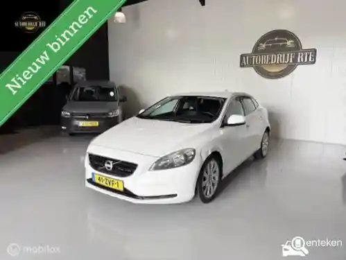 Volvo V40 D2 2013