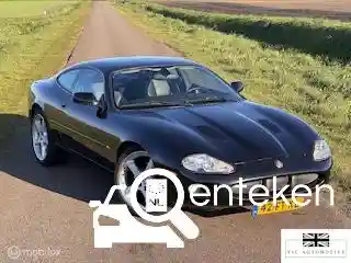 Jaguar XKR Coupé 2000
