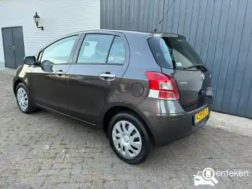 Toyota Yaris 1.33 2010