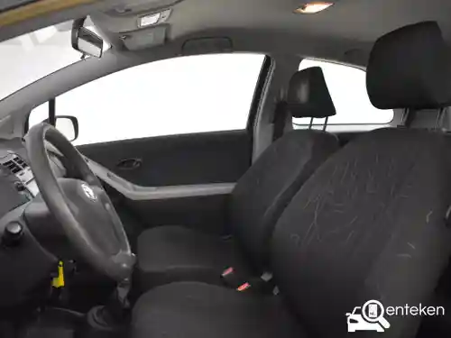 Toyota Yaris 1.0 2010
