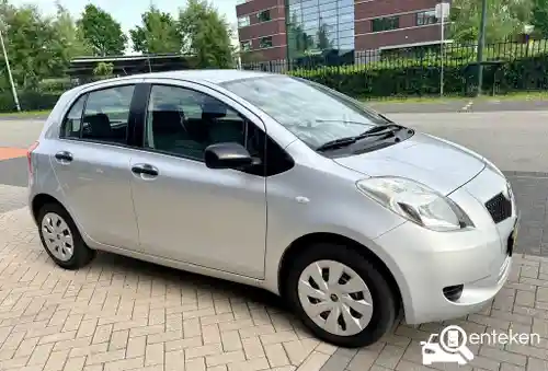 Toyota Yaris 1.3 2009