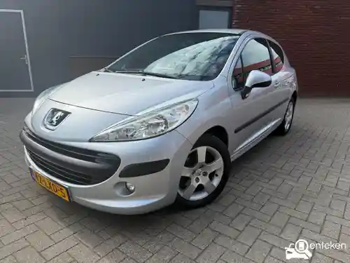 Peugeot 207 95 VTi 2010