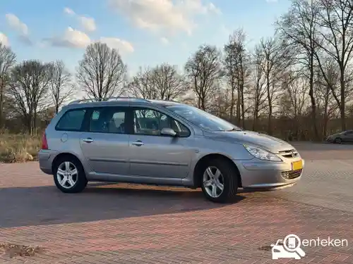 Peugeot 307 SW 135 2004