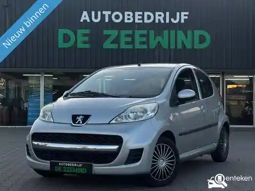Peugeot 107 1.0 70 2011