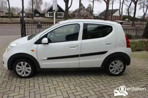 Suzuki Alto 1.0 2011