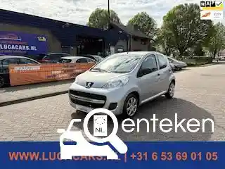 Peugeot 107 1.0 70 2011