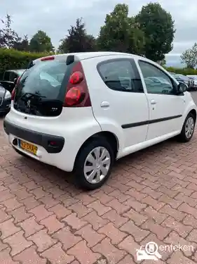 Peugeot 107 1.0 68 2012